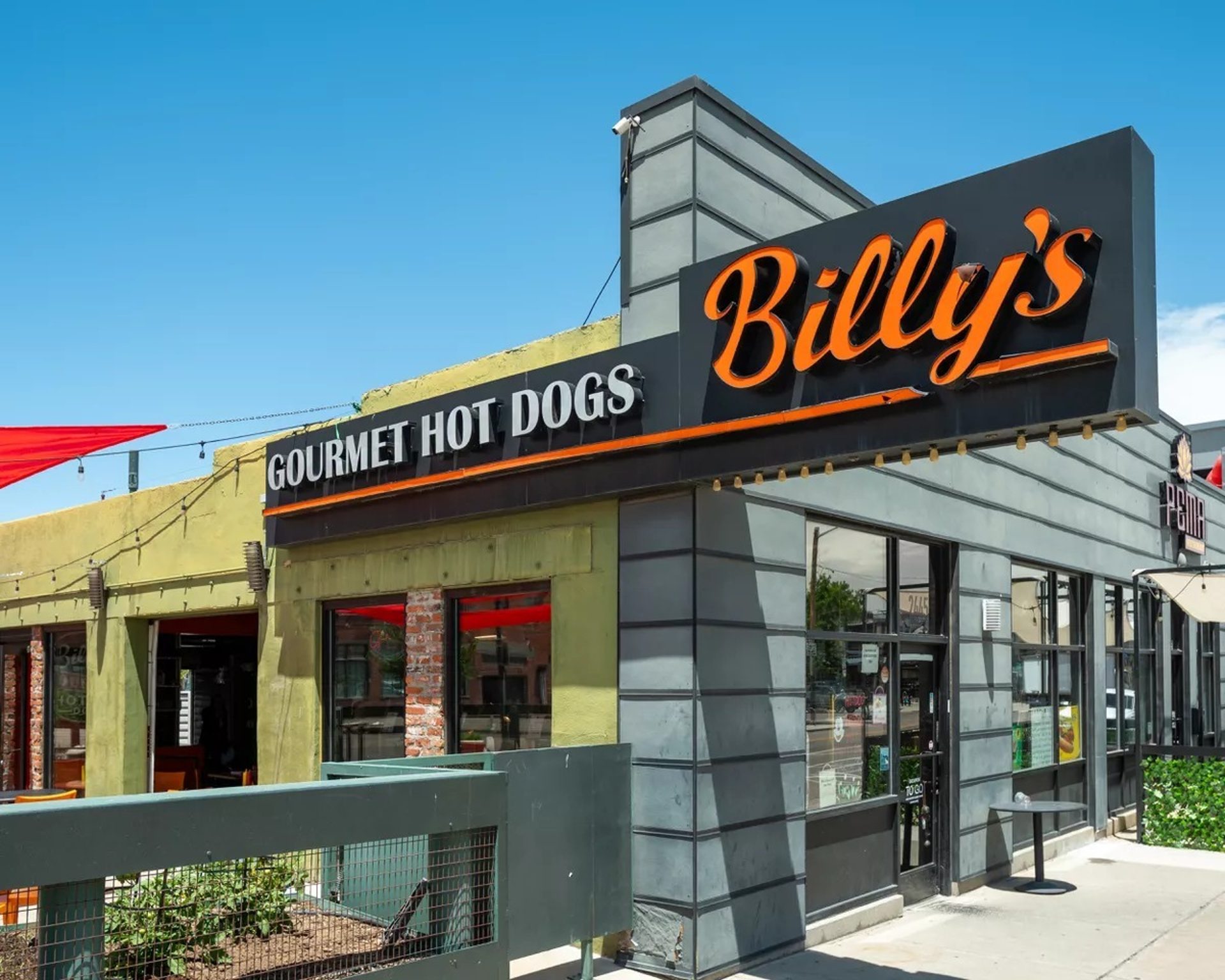 Billy’s Gourmet Hot Dogs – Denver Location